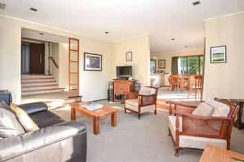 15 Peacock Garden Drive, Kerikeri