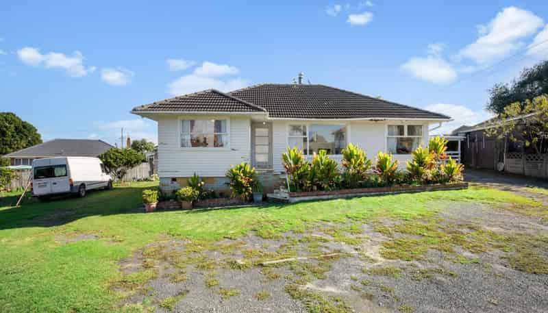16 Halswell Street, Mangere