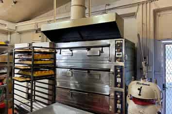 South Auckland Bakery Weekly Turnover Over $15,000