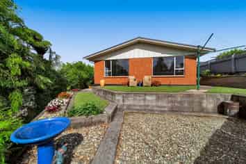 11a Evelyn Place, Welbourn