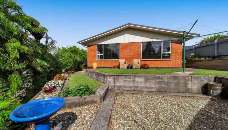 11a Evelyn Place, Welbourn