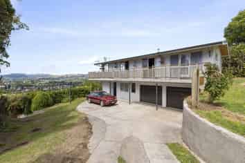 25 Russell Crescent, Western Heights