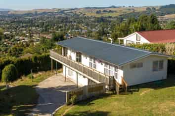 25 Russell Crescent, Western Heights