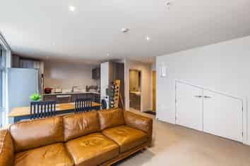 108/25 Don McKinnon Drive, Albany