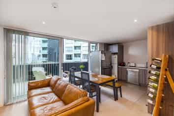 108/25 Don McKinnon Drive, Albany