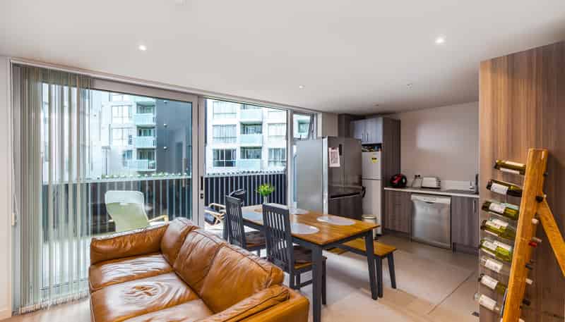 108/25 Don McKinnon Drive, Albany