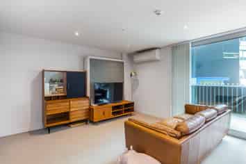 108/25 Don McKinnon Drive, Albany