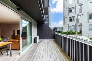 108/25 Don McKinnon Drive, Albany