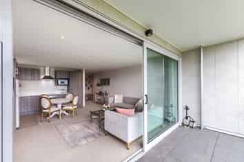 404/27 Don McKinnon Drive, Albany