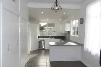 130 Victoria Road, Saint Kilda