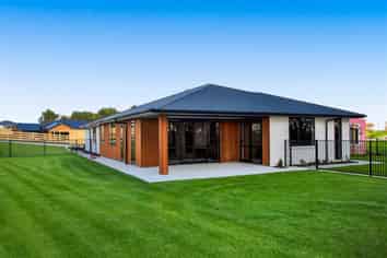 228 Ohangai Road, Hawera