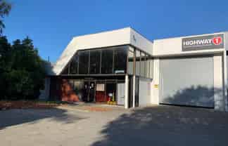 Modern 784sqm Warehouse/Office, Middleton