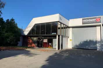 Modern 784sqm Warehouse/Office, Middleton