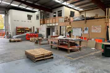 Modern 784sqm Warehouse/Office, Middleton