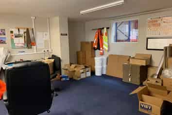 Modern 784sqm Warehouse/Office, Middleton