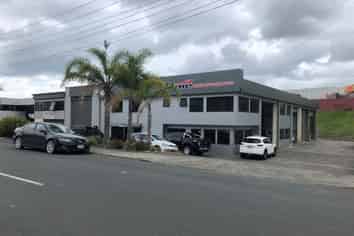 Quality Warehouse - Silverdale Industrial