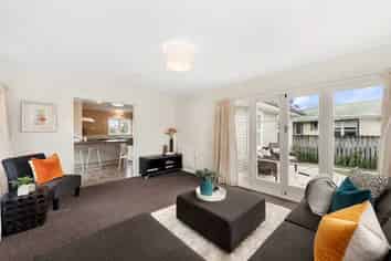 25a Bruce Avenue, Glenview