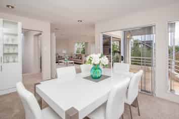 2/81 Allum Street, Kohimarama