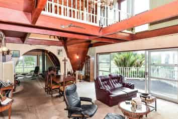 173 Lake Crescent, Hamilton Lake