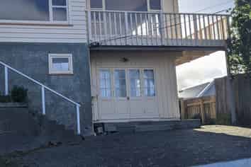 37A Milne Terrace, Island Bay