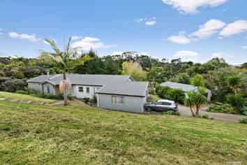 39A Cedar Terrace, Stanmore Bay