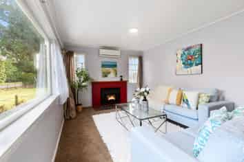 812 Kingseat Road, Kingseat