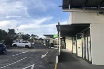 Star Retail on Rosedale Road