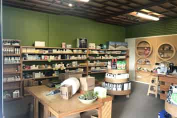 Star Retail on Rosedale Road