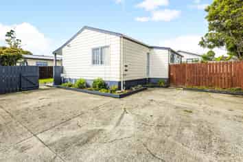 211 Waitemata Drive, Ranui