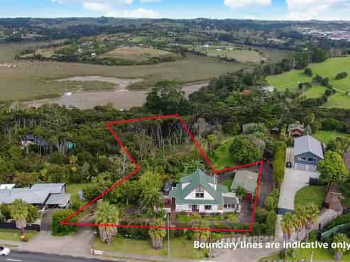 205 Whangaparaoa Road, Red Beach