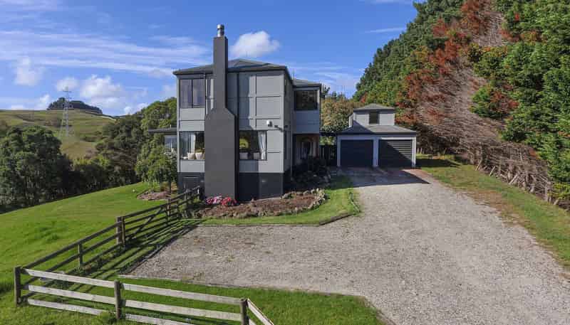 2092 Kaipara Coast Highway, 