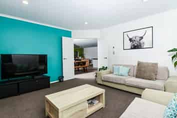 8 Piwakawaka Court, Rototuna