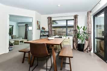 8 Piwakawaka Court, Rototuna