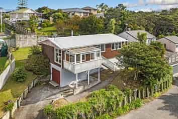 9D View Road, Glenfield