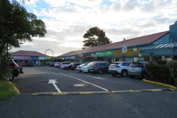 70M² RETAIL/OFICE SPACE FOR LEASE OR SALE