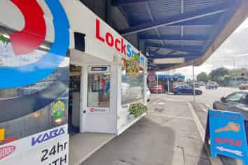 High Profile Corner Site Retail