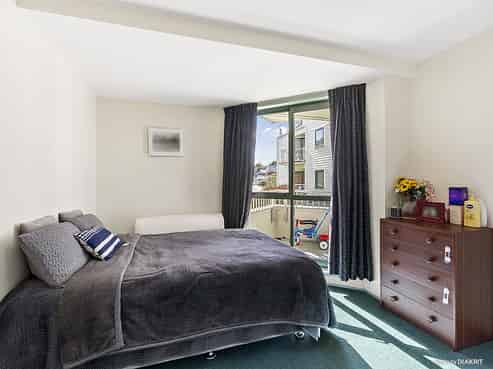 B8/13 Palm Grove, Berhampore