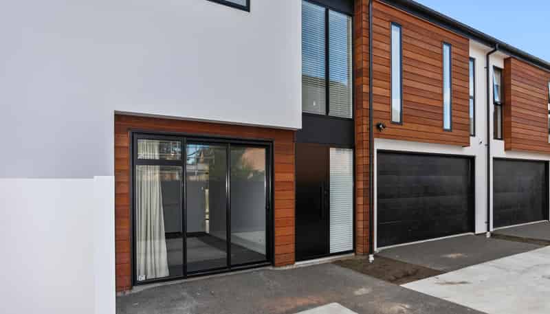 4/14 Bishop Street, Saint Albans