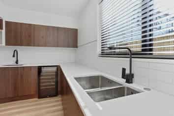 4/14 Bishop Street, Saint Albans