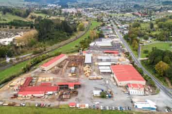 Substantial freehold industrial investment