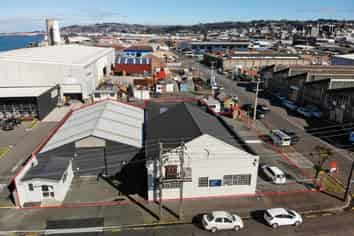 Prime Harbour investment with dual tenancy