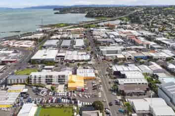 Affordable investment with international tenant