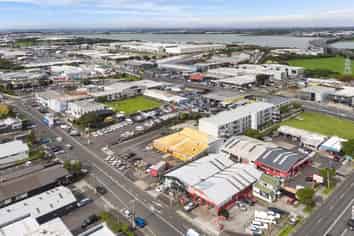 Affordable investment with international tenant