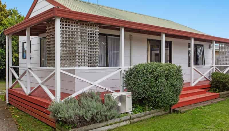 58A Lord Cobham Avenue, 