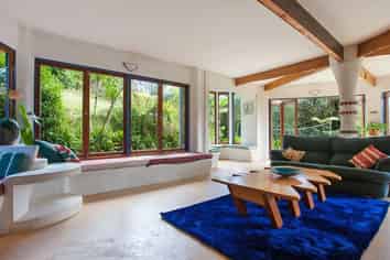 564 Fern Flat Road, Peria