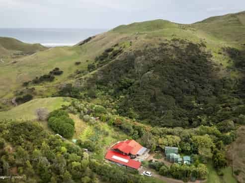 1784 Whaanga Road, Raglan