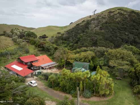 1784 Whaanga Road, Raglan