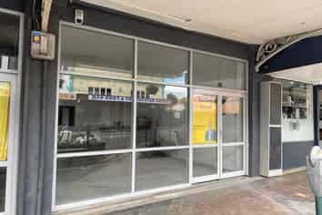 Retail space with excellent street frontage $12k plus GST pa