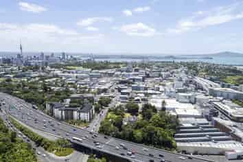 H214/41-43 Gillies Avenue, Epsom