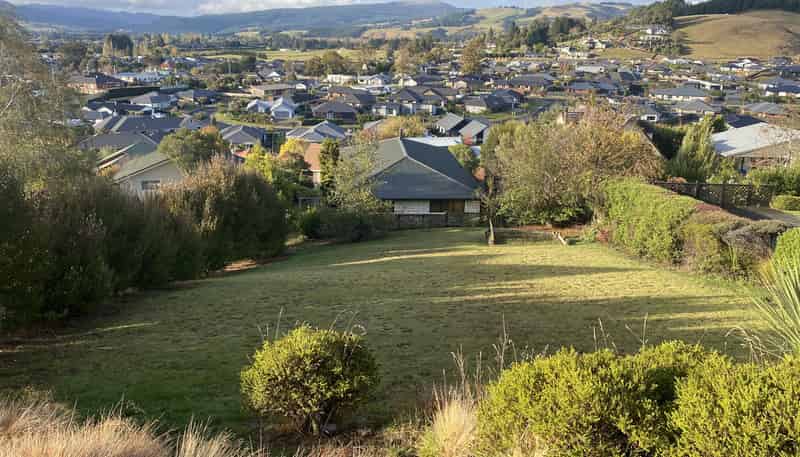 16 Joe Brown Avenue, Mosgiel